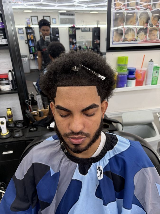 Masters Barbershop — Razor Lineup 01